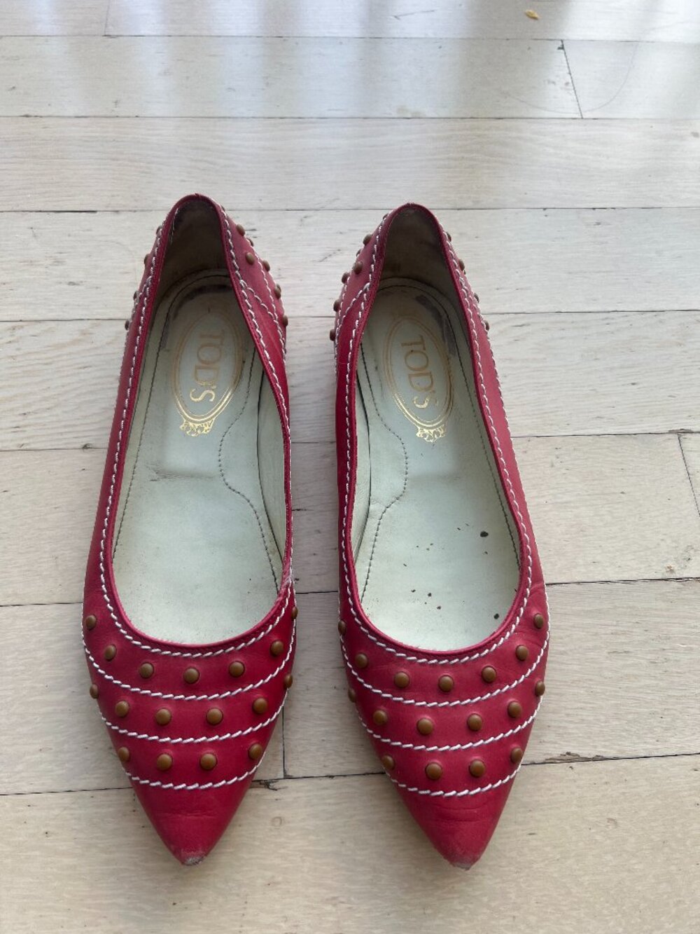 TODS red flats size 36